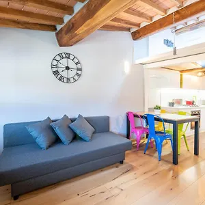 Casa San Paolino Dentro Le Muraelegant Flat Wifi E Selfcheckin Lucca